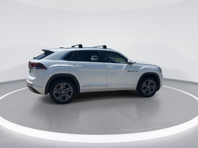 Used 2024 Volkswagen Atlas Cross Sport SEL R-Line AWD/4WD image 7