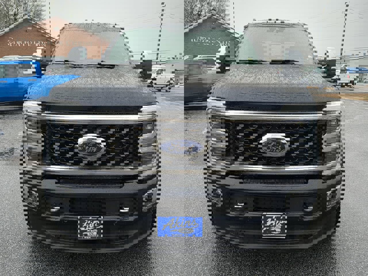 Certified 2024 Ford F450 Platinum w/ FX4 Off-Road Package image 7