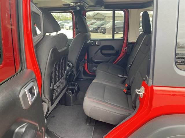 Used 2021 Jeep Wrangler Unlimited Rubicon w/ Dual Top Group AWD/4WD image 18