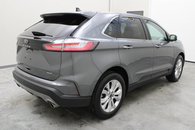 Certified 2024 Ford Edge Titanium image 2