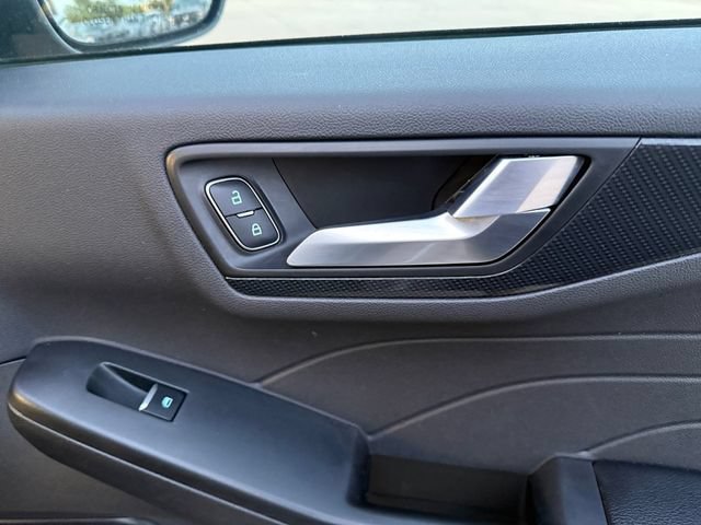 Certified 2024 Ford Escape ST-Line AWD/4WD image 5