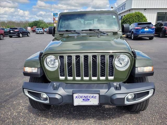 Used 2022 Jeep Gladiator Overland w/ Cold Weather Group AWD/4WD image 5