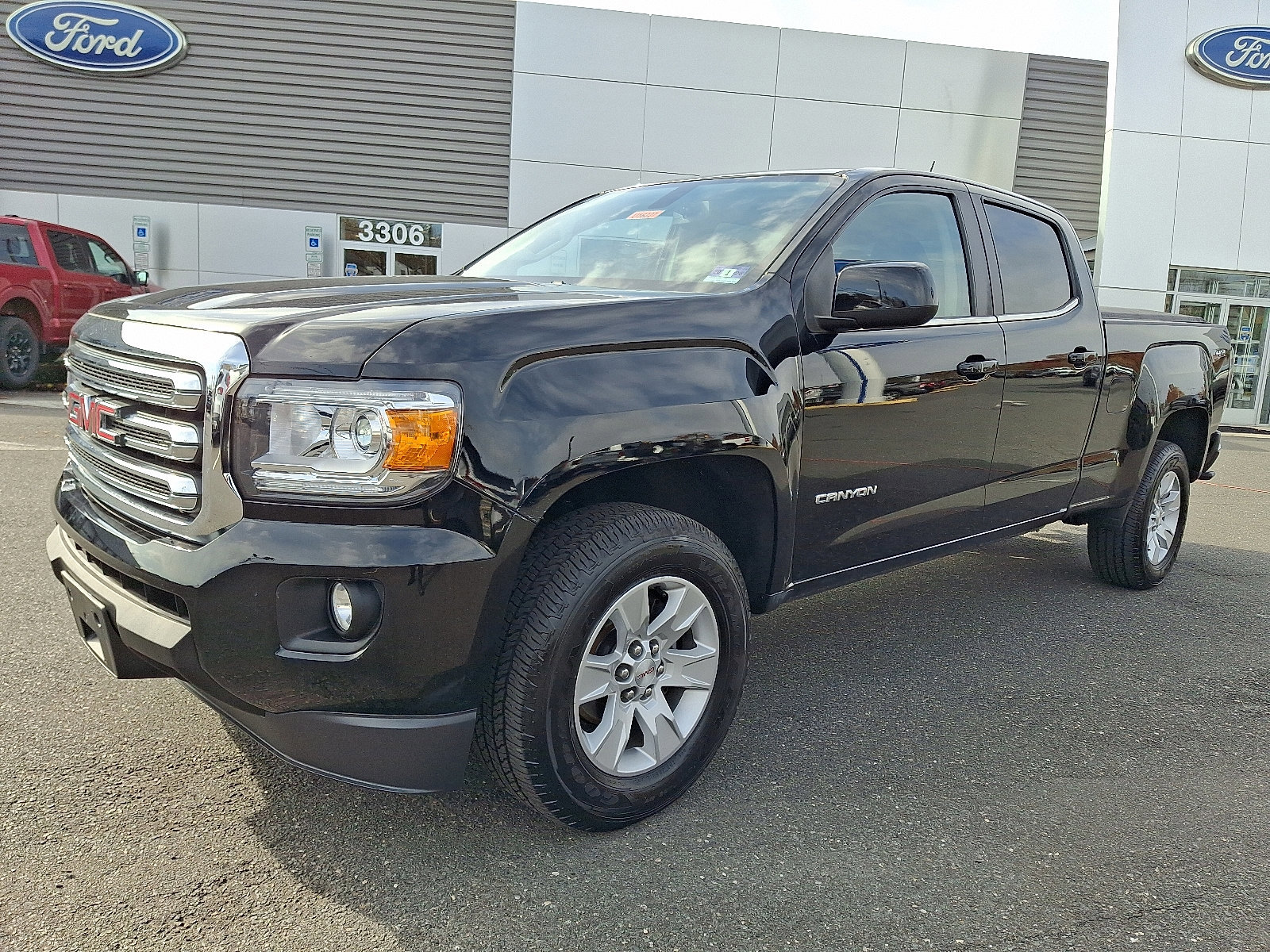 Used 2017 GMC Canyon SLE w/ Trailering Package image 11