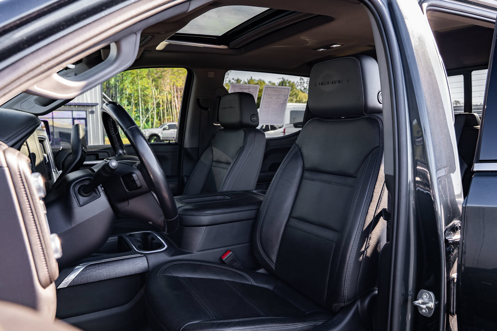 Used 2021 GMC Sierra 1500 Denali w/ Denali Ultimate Package AWD/4WD image 20