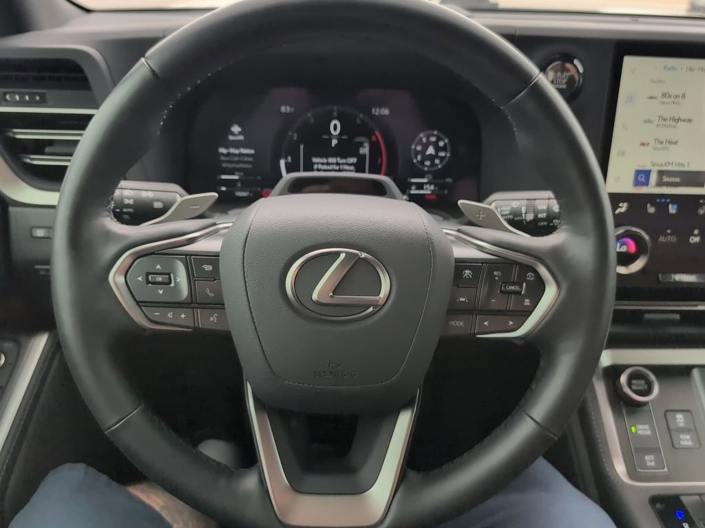 Used 2025 Lexus GX 550 w/ Cold Area Package AWD/4WD image 14