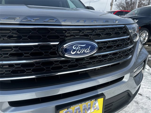 Certified 2023 Ford Explorer XLT w/ Equipment Group 202A image 11