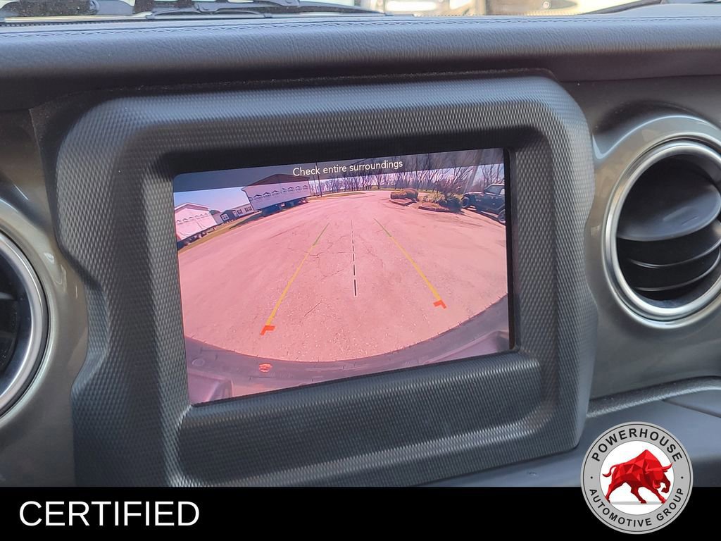Used 2020 Jeep Wrangler Unlimited Sahara image 24