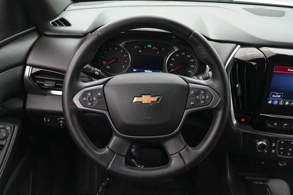 Used 2023 Chevrolet Traverse LT image 13