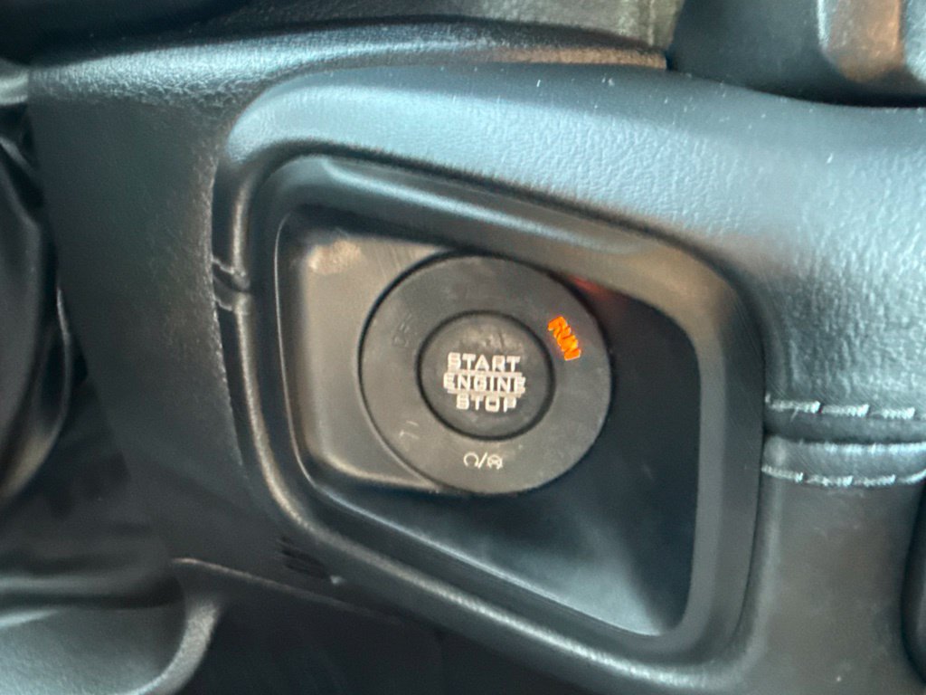 Used 2024 Jeep Wrangler Unlimited Rubicon AWD/4WD image 33