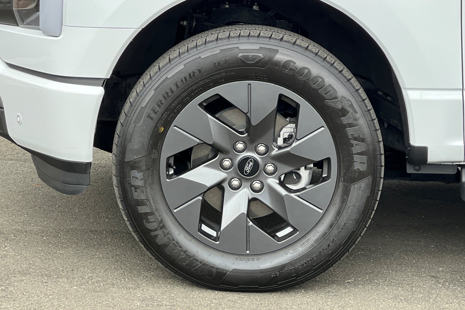 Certified 2025 Ford F150 Lightning Flash AWD/4WD image 25
