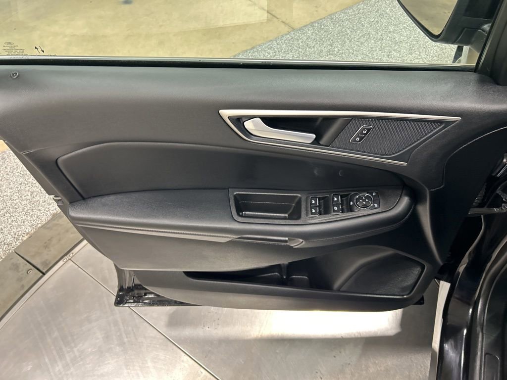 Certified 2024 Ford Edge SEL w/ Convenience Package AWD/4WD image 15