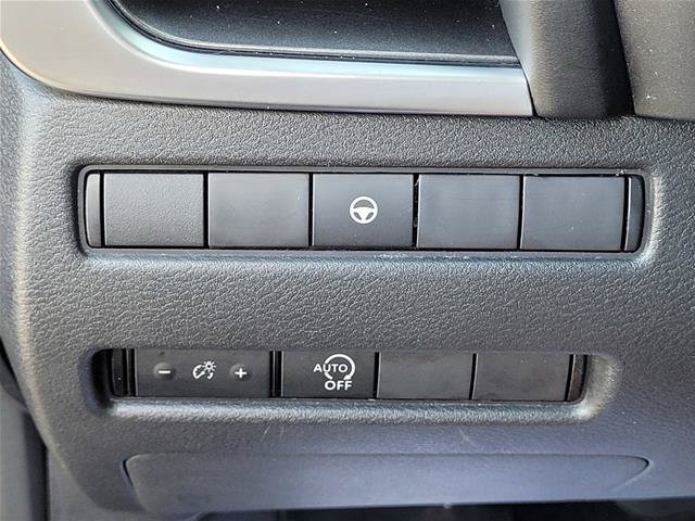 Used 2023 Nissan Rogue SV FWD image 15