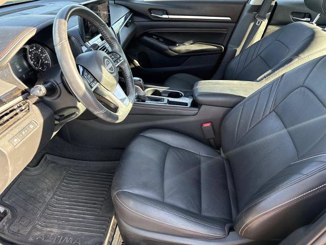 Used 2023 Nissan Altima 2.5 SR w/ SR Premium Package FWD image 13