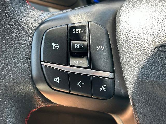 Certified 2025 Ford Escape ST-Line Select AWD/4WD image 25