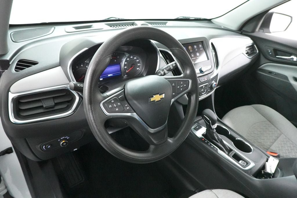 Used 2022 Chevrolet Equinox LS w/ LS Convenience Package AWD/4WD image 25