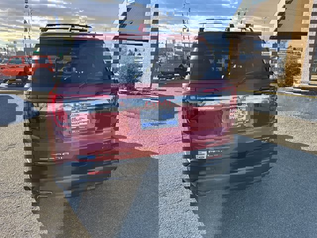 Used 2023 GMC Acadia AT4 w/ Technology Package image 2