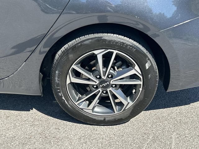 Used 2024 Kia Forte LXS FWD image 12
