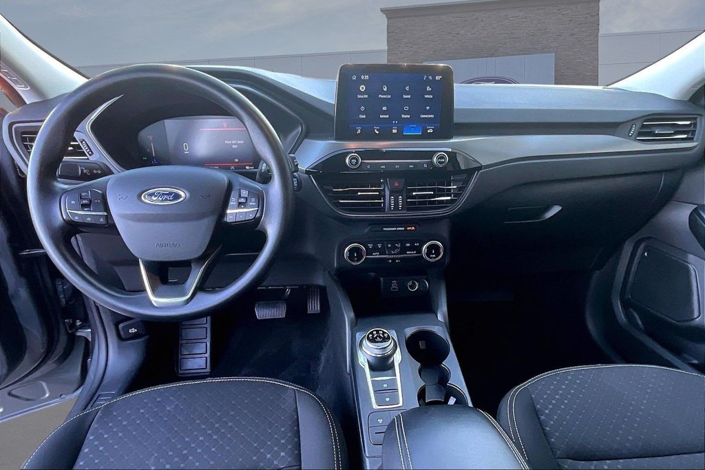 Certified 2025 Ford Escape Active AWD/4WD image 7