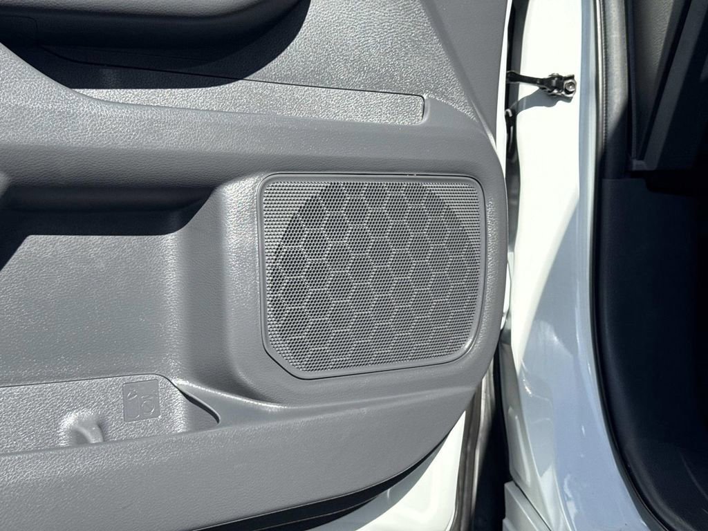 Used 2024 Toyota Sienna Limited image 19