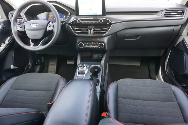 Certified 2022 Ford Escape SEL w/ SEL Stealth AWD Package image 6