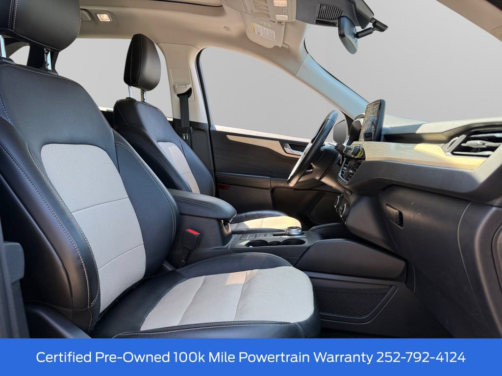 Certified 2022 Ford Escape Titanium w/ Titanium Elite Package AWD/4WD image 15