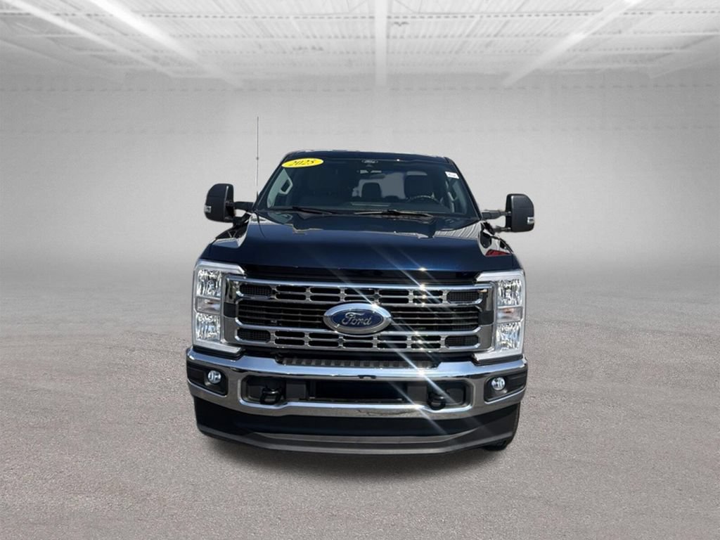 Certified 2025 Ford F250 XLT AWD/4WD image 3