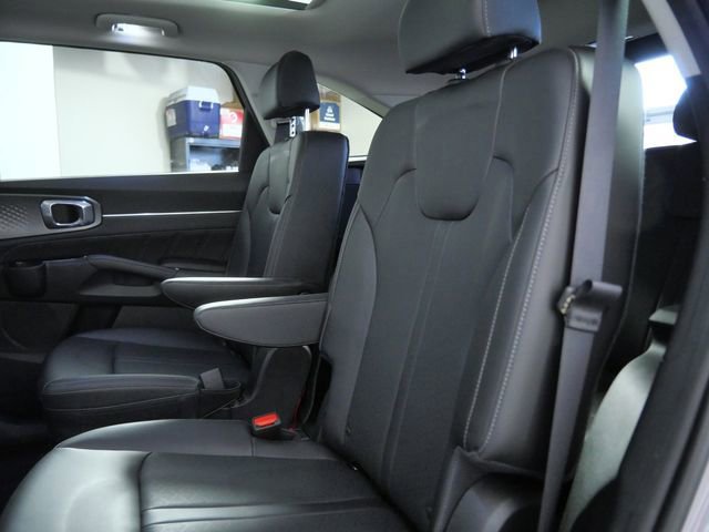 Used 2023 Kia Sorento SX image 14