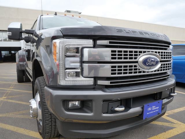 Certified 2019 Ford F350 Platinum w/ Platinum Ultimate Package AWD/4WD image 8