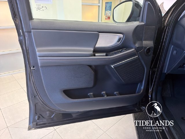Certified 2025 Ford Expedition Active RWD image 13