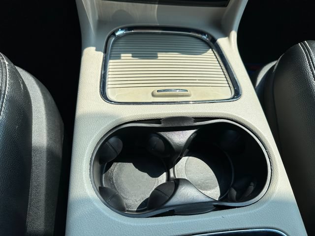 Used 2020 Dodge Grand Caravan SXT FWD image 24