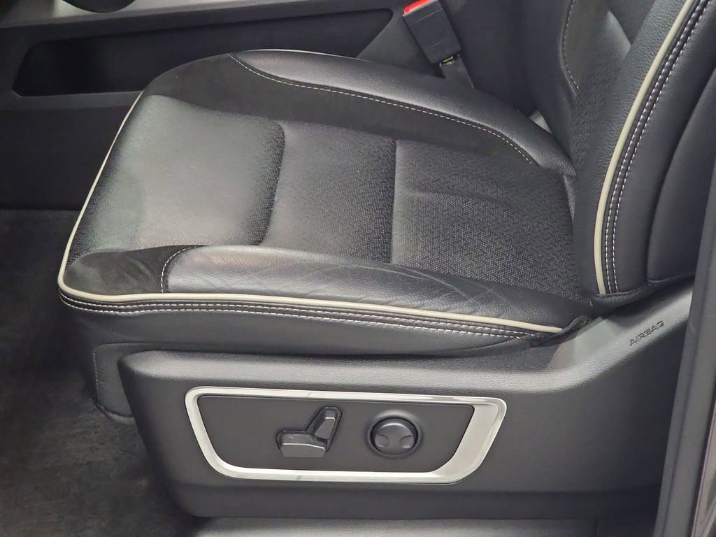 Used 2023 RAM 1500 Laramie image 29