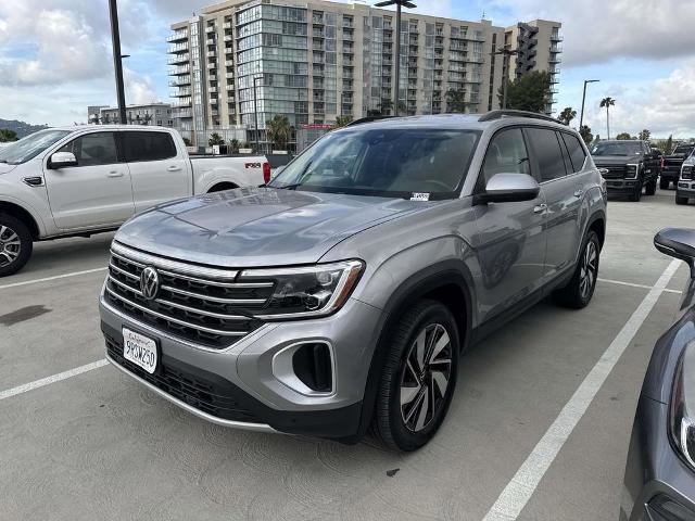 Used 2025 Volkswagen Atlas SE AWD/4WD image 9