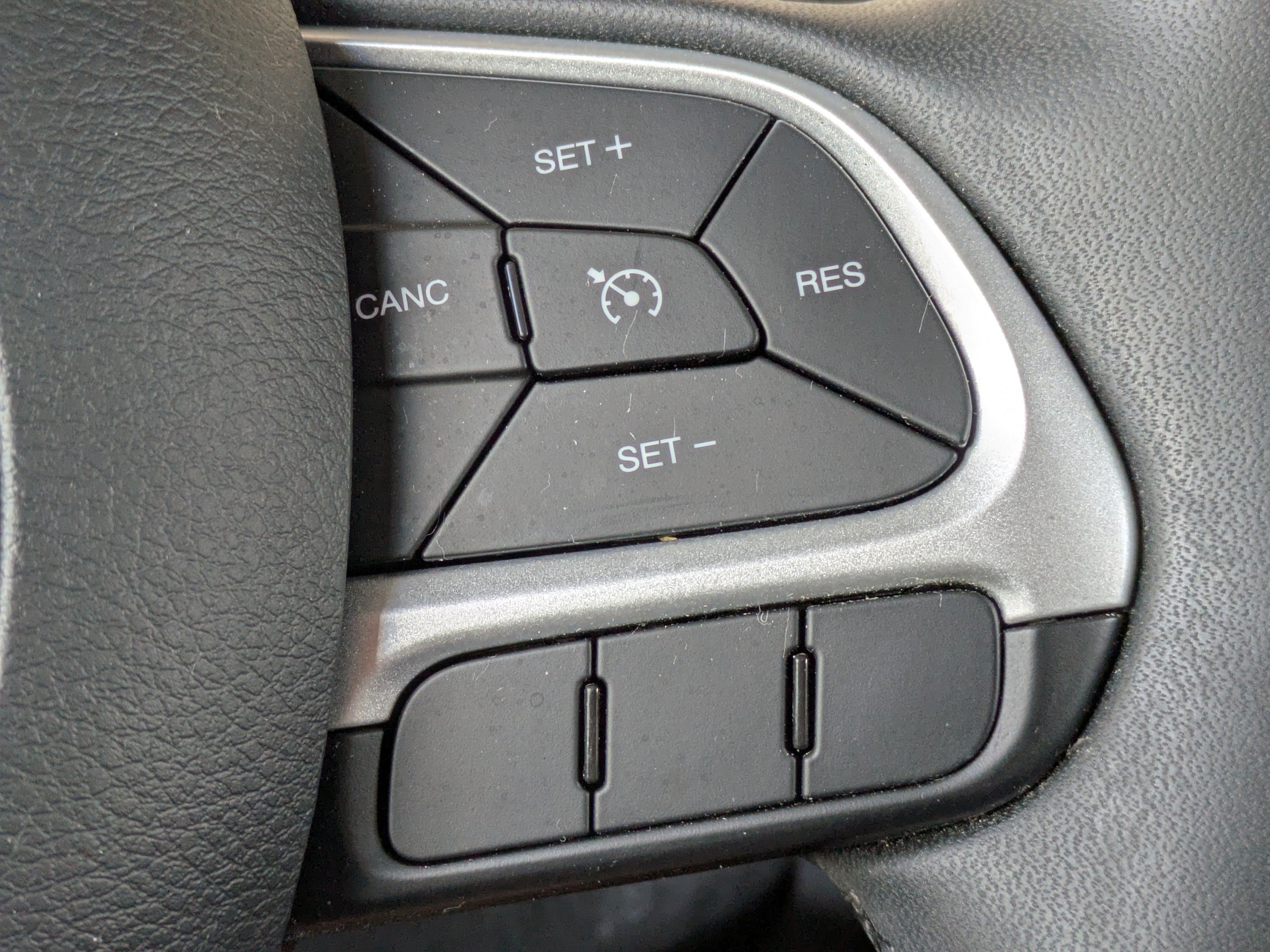 Used 2021 Jeep Renegade Latitude w/ Sun & Sound Group FWD image 25