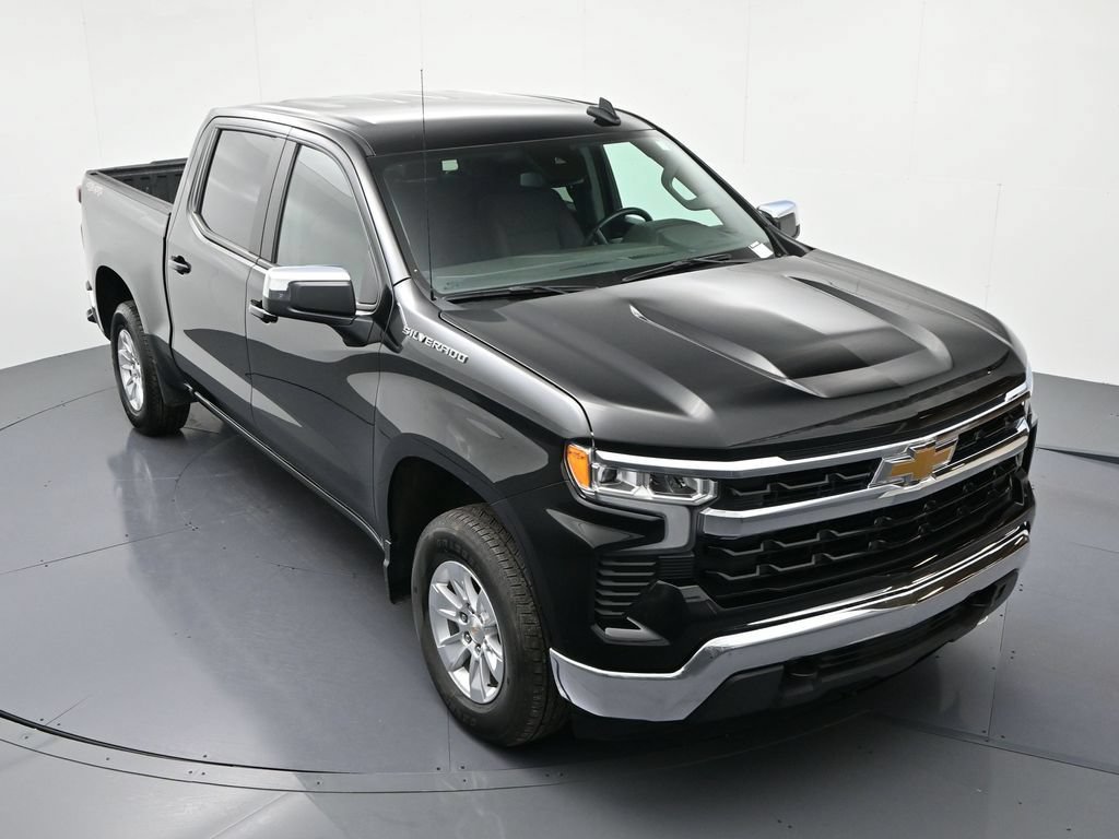 Used 2025 Chevrolet Silverado 1500 LT AWD/4WD image 16