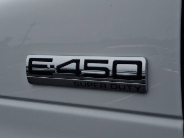 Certified 2023 Ford E-450 and Econoline 450 Super Duty w/ Power Windows & Locks Group RWD image 36