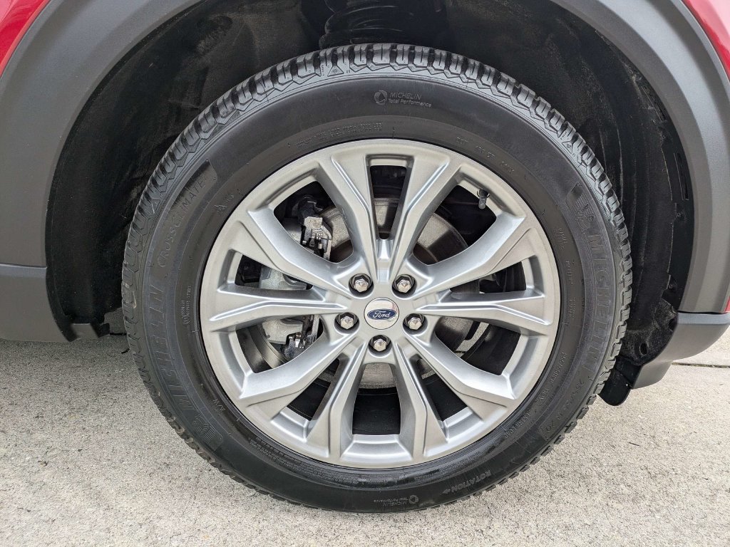 Certified 2024 Ford Explorer XLT AWD/4WD image 11