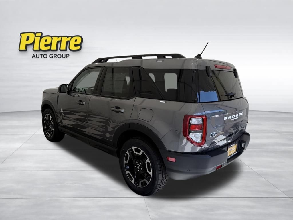 Certified 2023 Ford Bronco Sport Outer Banks w/ Tech Package AWD/4WD image 2