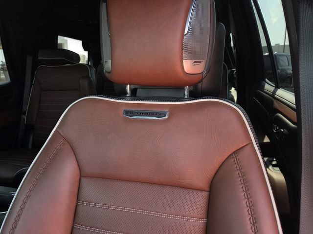 Used 2023 GMC Yukon Denali Ultimate AWD/4WD image 17