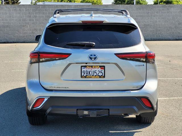 Used 2022 Toyota Highlander XLE AWD/4WD image 5