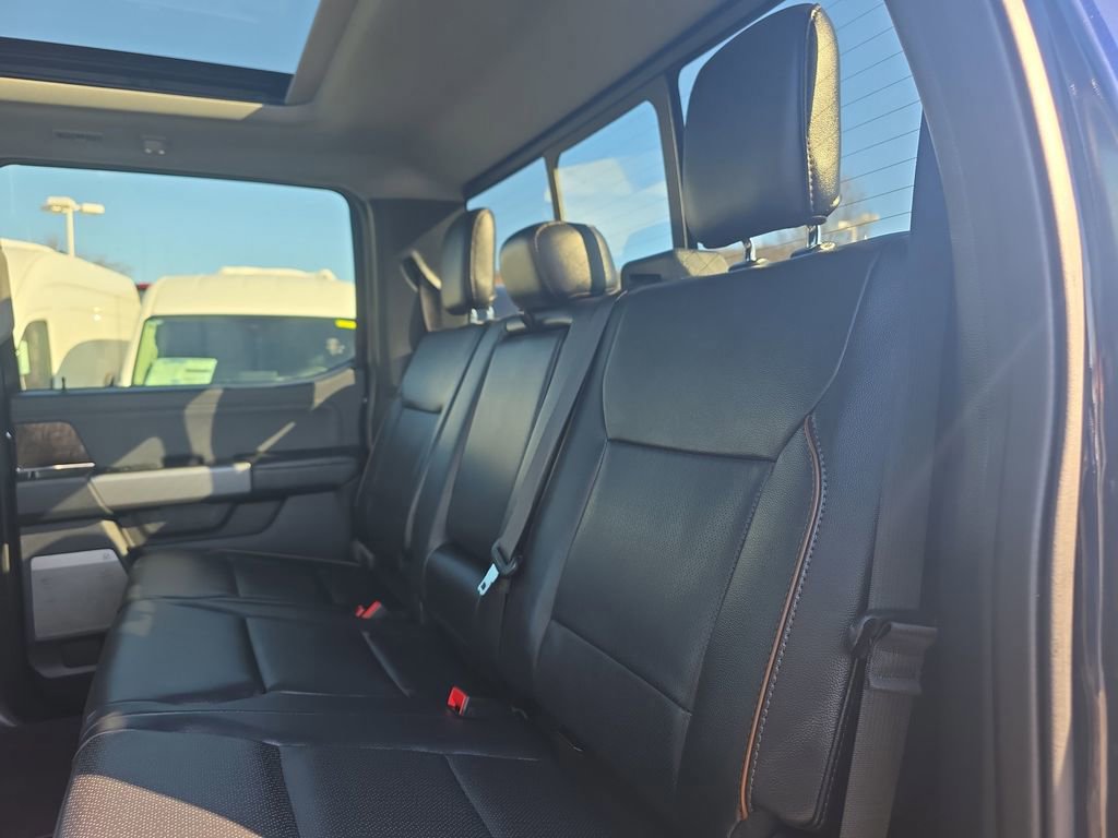 Certified 2025 Ford F250 Lariat w/ Lariat Ultimate Package image 25