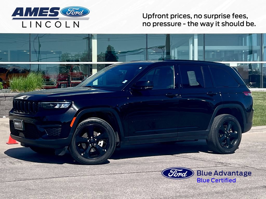 Used 2023 Jeep Grand Cherokee Altitude AWD/4WD image 1