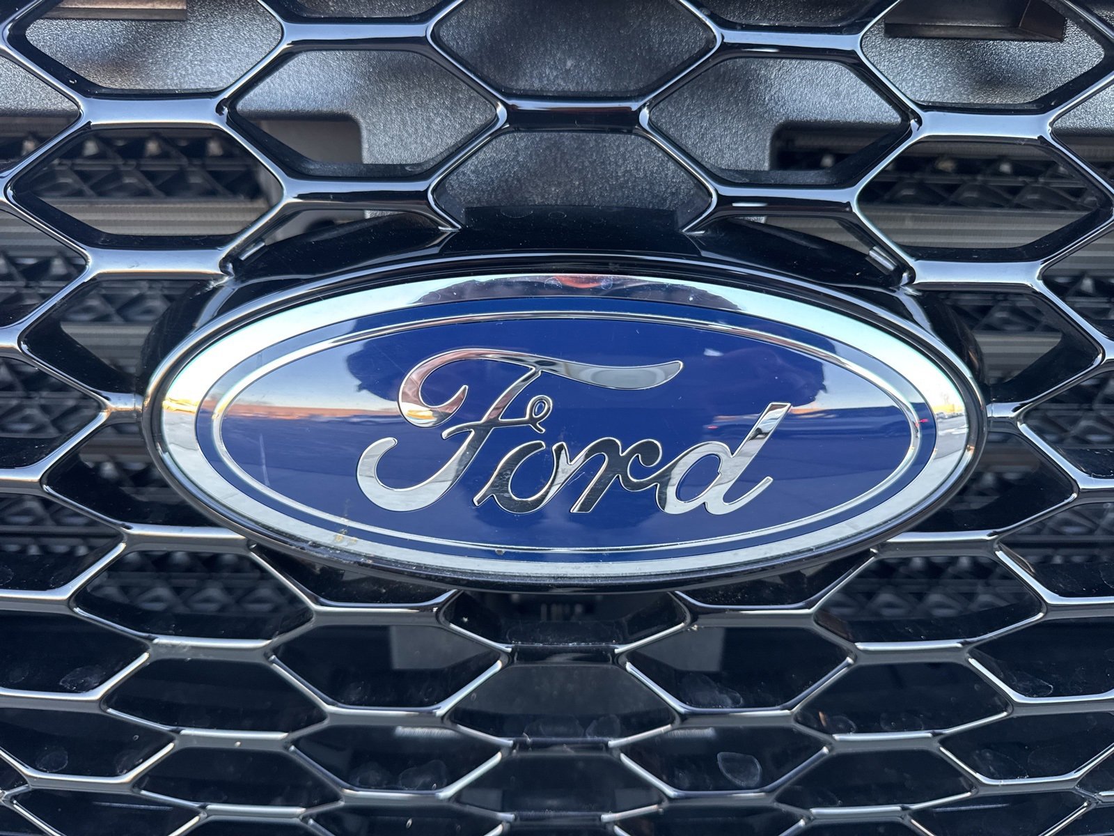 Certified 2024 Ford Edge ST-Line image 13
