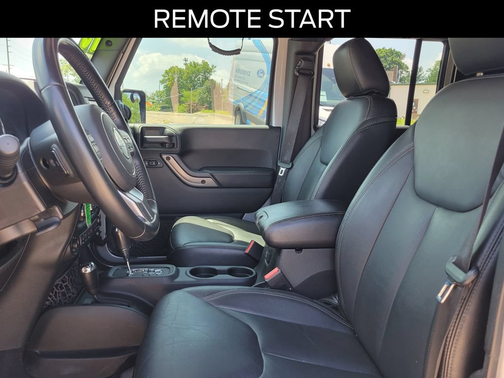 Used 2018 Jeep Wrangler Unlimited Sahara AWD/4WD image 16