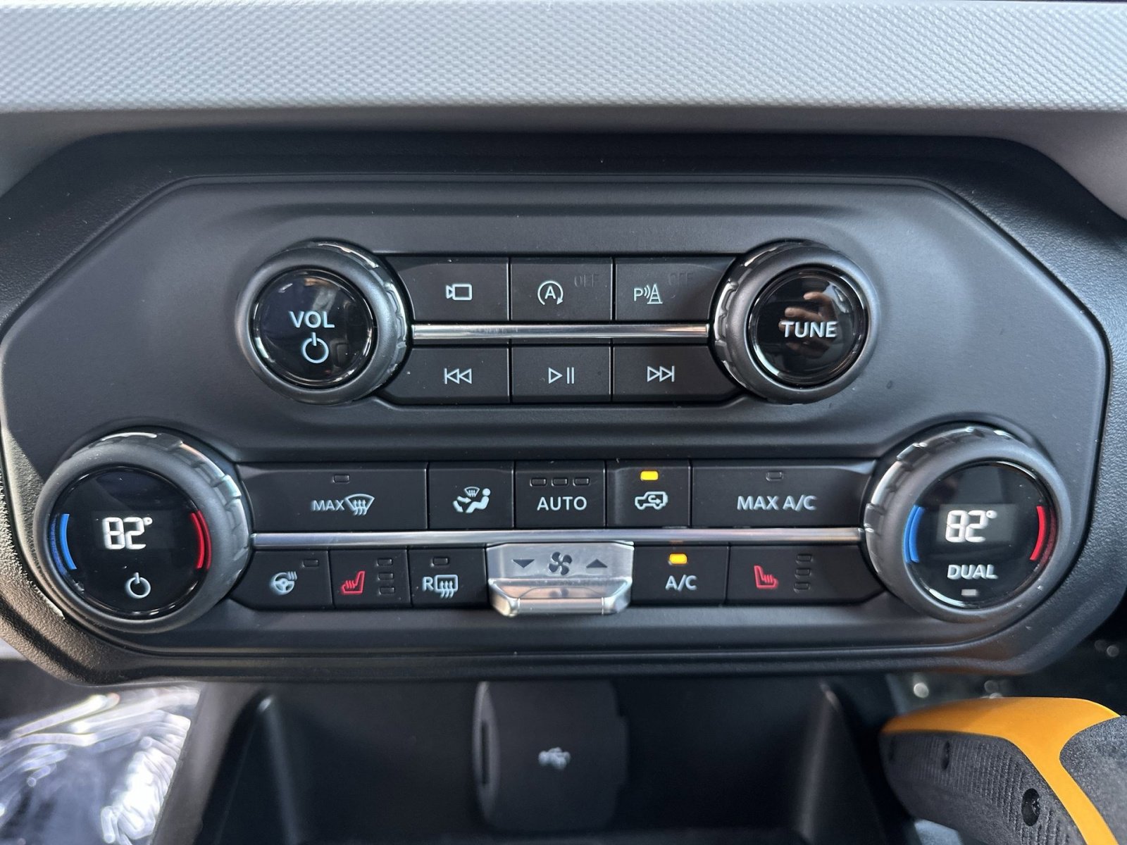 Certified 2023 Ford Bronco Badlands AWD/4WD image 29