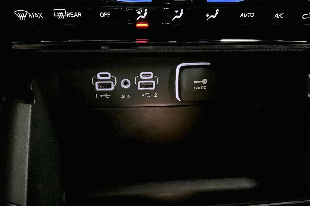 Used 2024 Jeep Grand Cherokee Limited image 30