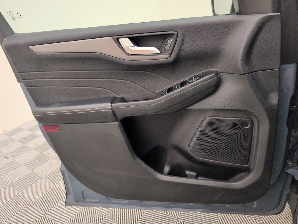 Certified 2023 Ford Escape SE FWD image 32