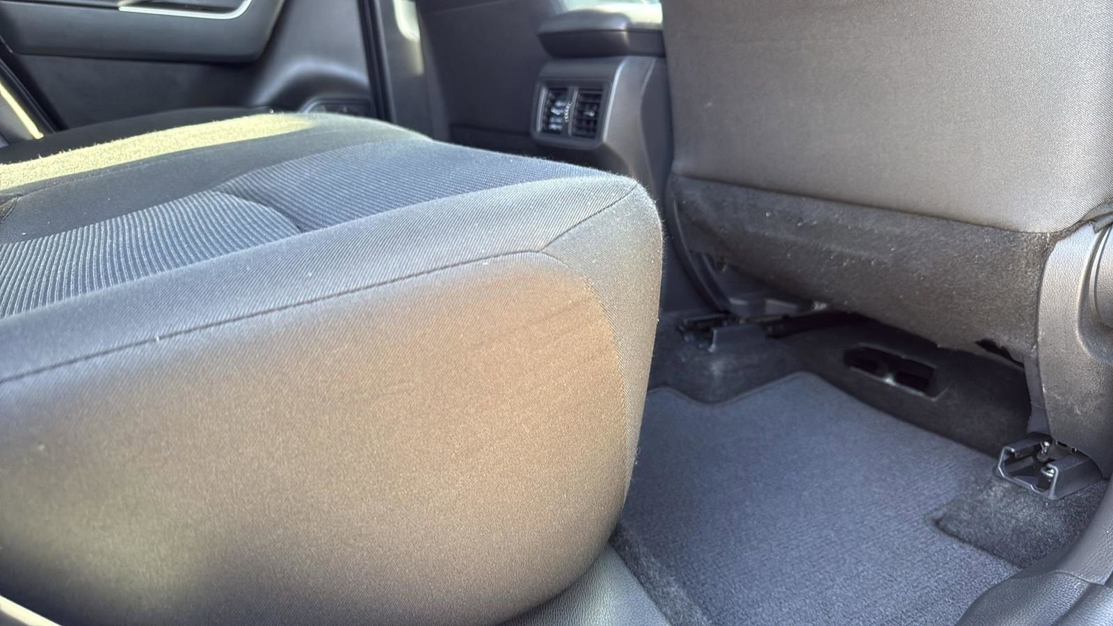 Used 2024 Toyota RAV4 LE image 27