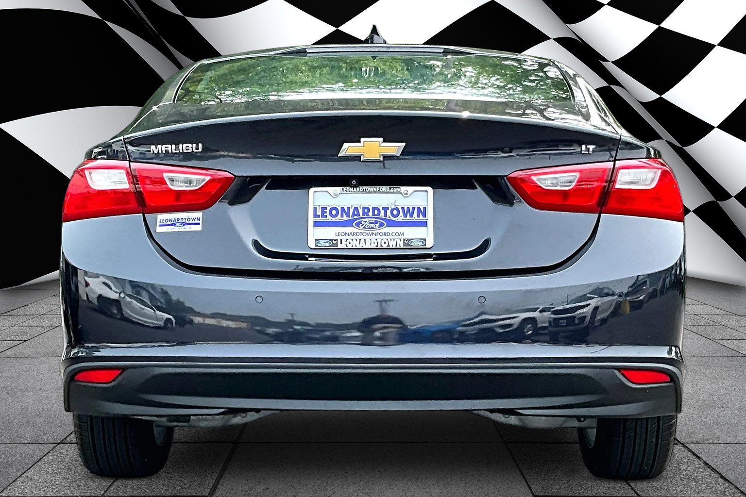 Used 2023 Chevrolet Malibu LT w/ Driver Confidence Package FWD image 4