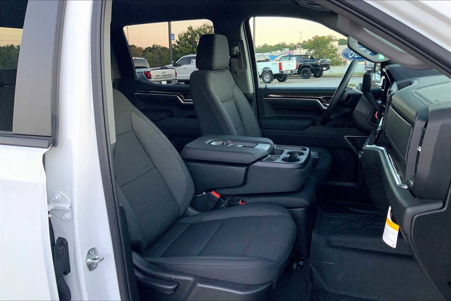 Used 2025 Chevrolet Silverado 1500 RST w/ Protection Package image 10