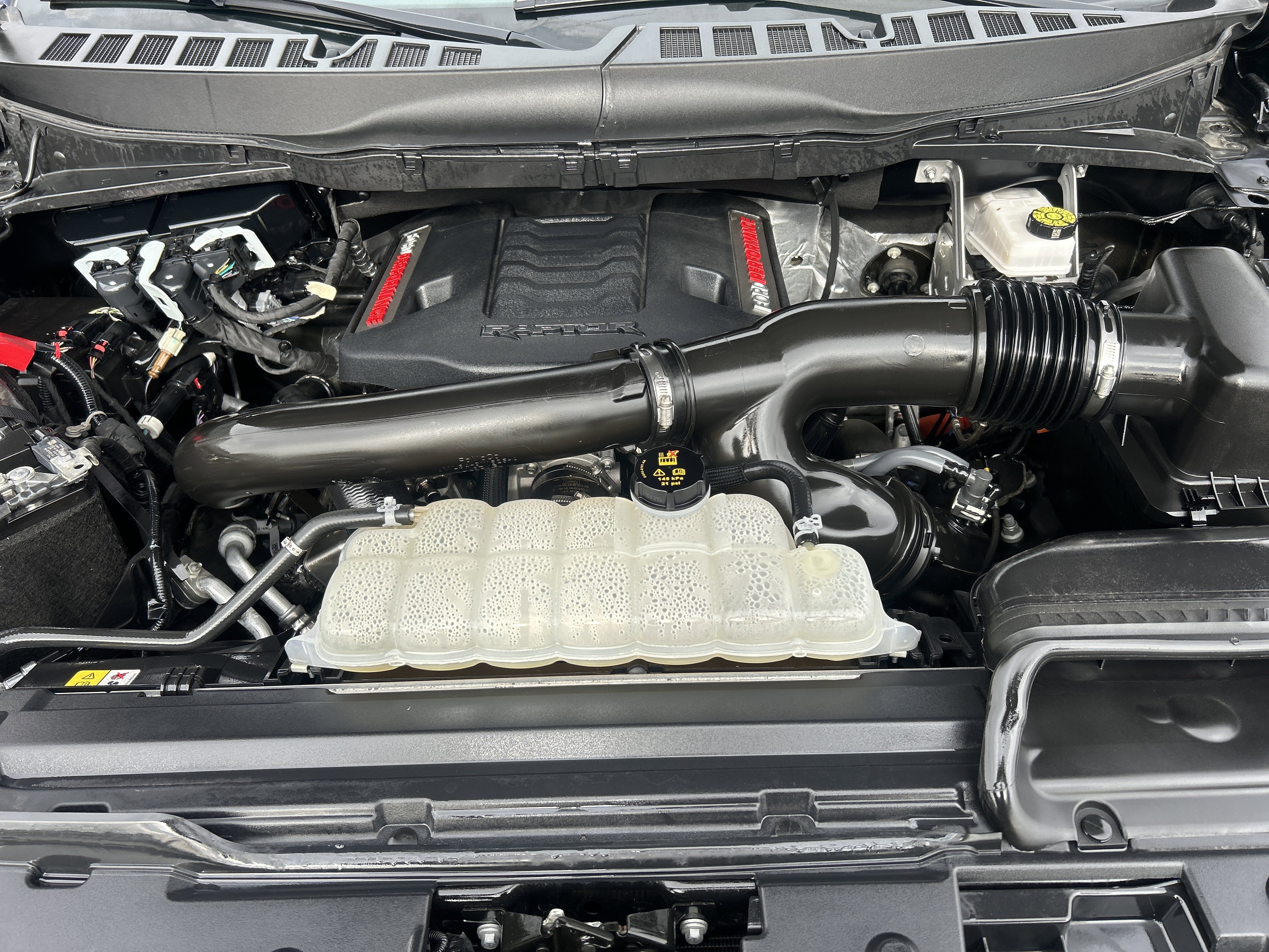 Certified 2025 Ford F150 Raptor image 31